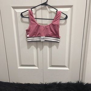 S | PINK Victoria’s Secret Sports Bra